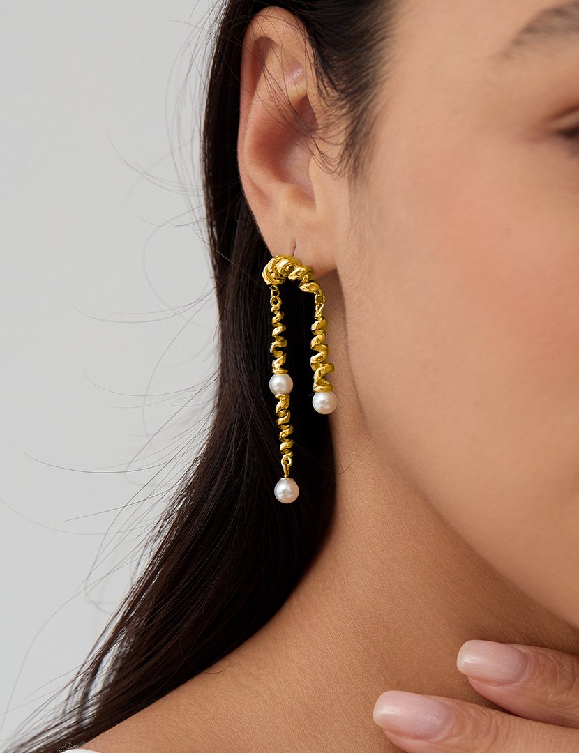 sterling silver spring and natural pearls drop earrings