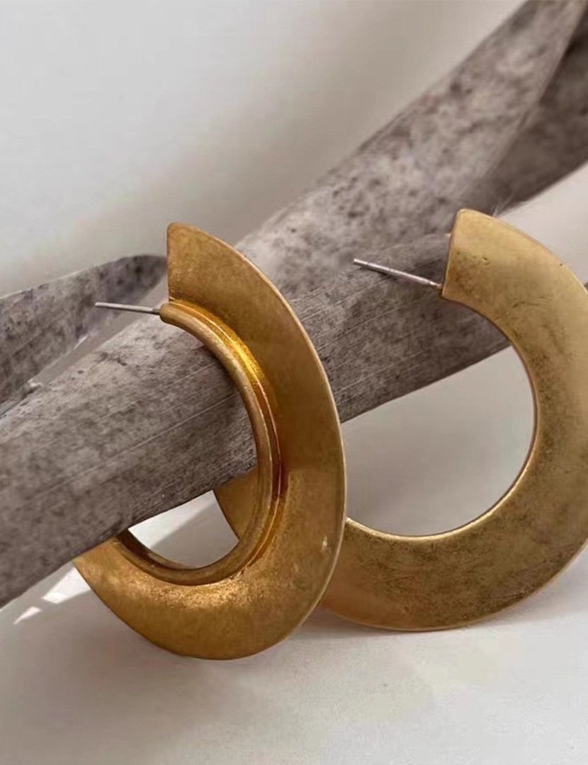 vintage C hoop earrings