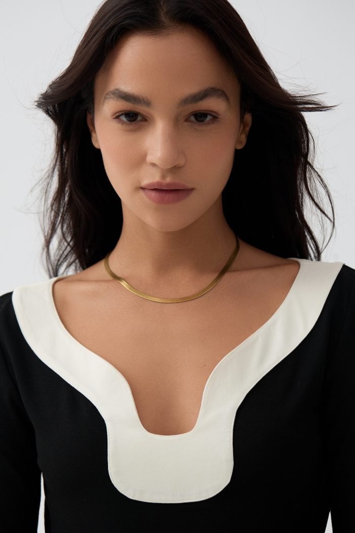 Antique gold quality snake necklace