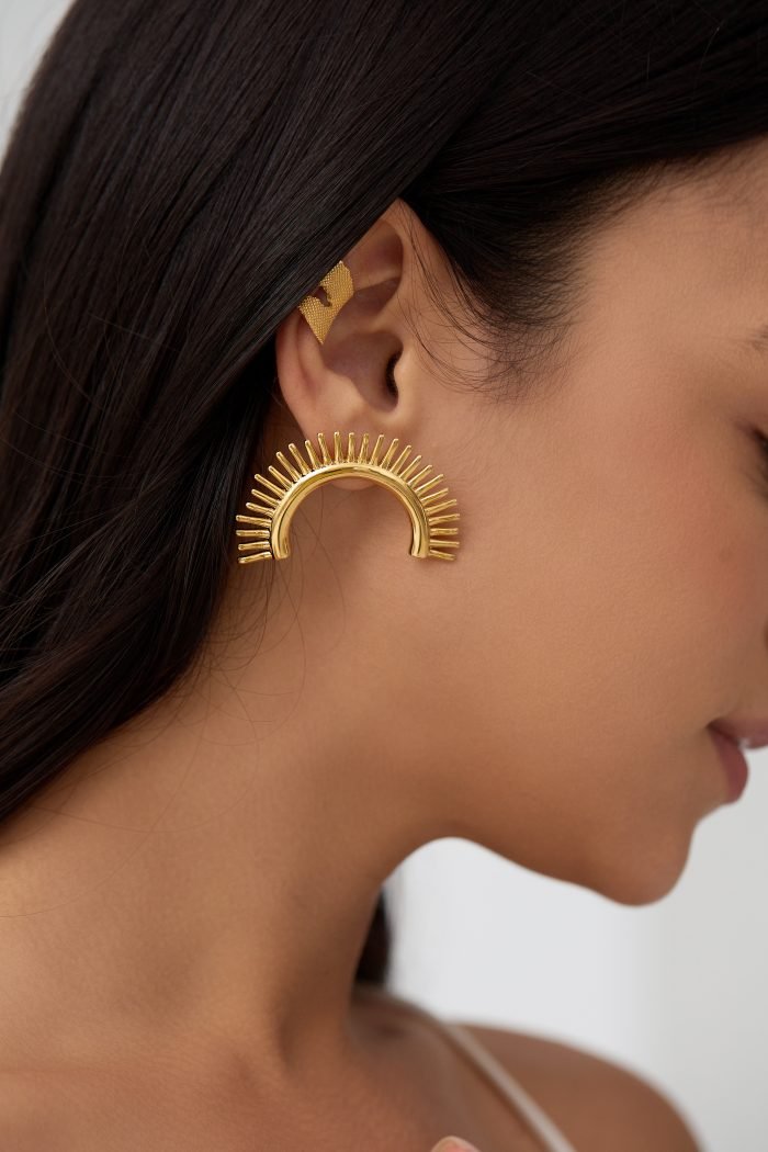 Sun goddess vintage design sunflower stud