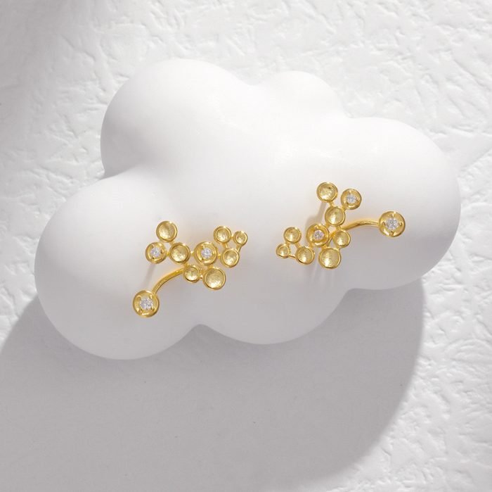 Niche Floating stars stud