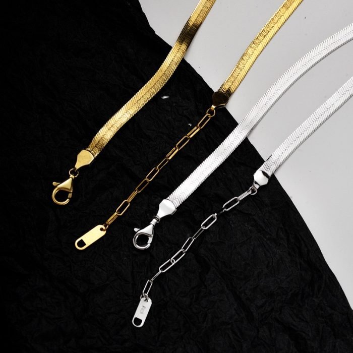 Antique gold quality snake necklace