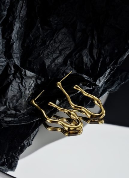 Golden Irregular C hoop stud